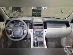 2010 Ford Taurus  SE