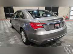 2012 Chrysler 200 LX