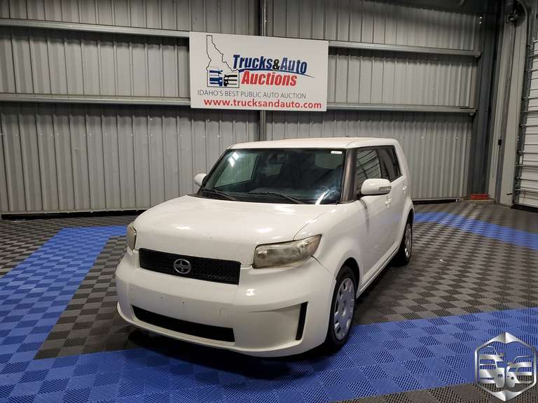 2008 Scion xB
