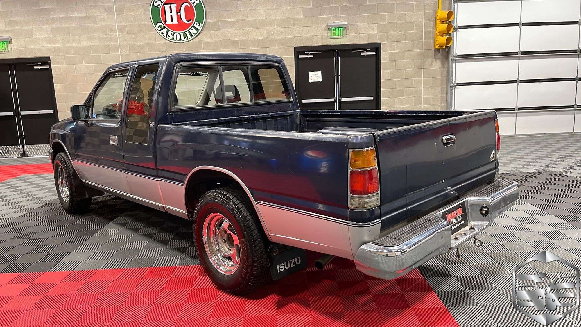 1989 Isuzu Pickup LS - Trucks & Auto Auctions