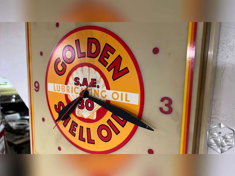 REPRODUCTION SHELL OIL SINGLE-SIDED PLASTIC CLOCK - Trucks & Auto Auctions