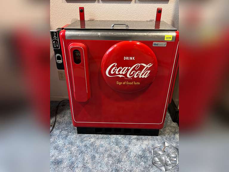IDEAL CHEST TYPE SODA MACHINE Trucks & Auto Auctions