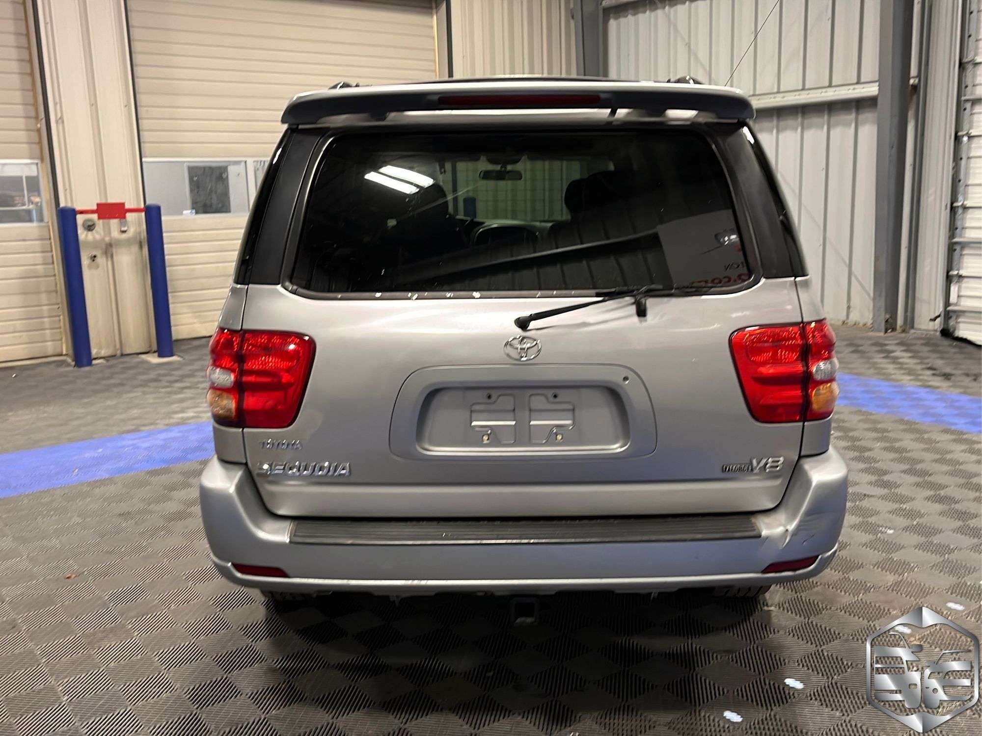 2001 Toyota Sequoia Limited - Trucks & Auto Auctions