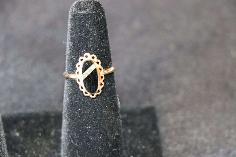 Jewelry auction 10K & 14K gold Sterling Jewelry, Costume and fashion jewelry