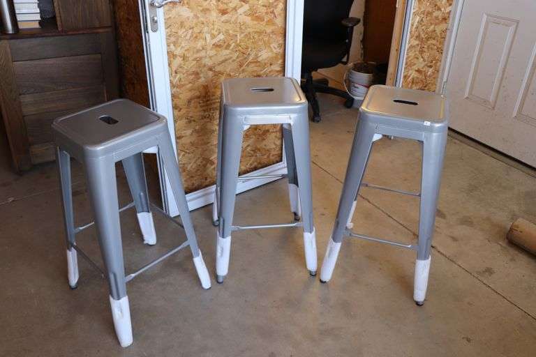 Store return tool and household auction