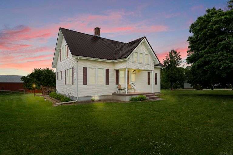 2180 E. Mowry Rd., Columbia City, IN