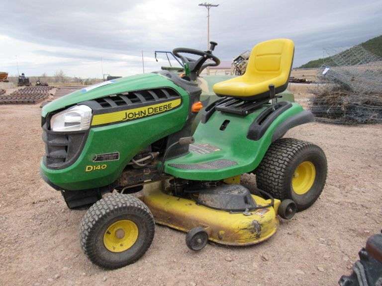 JOHN DEERE D140 RIDING MOWER, 22 HORSE GAS ENGINE, 48" MOWER DECK THAT