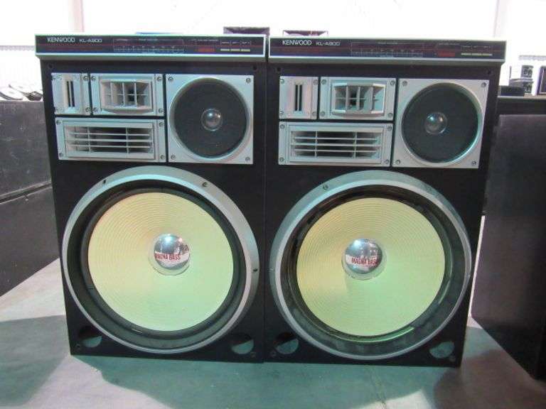 PAIR OF KENWOOD KLA900 HOME STEREO SPEAKERS McPherson Auction & Realty