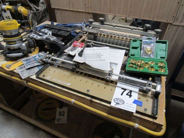 LARGE GROUP OF ROCKLER DOVE TAIL JIG SETUP , HOLE GUIDES, DEWALT DW616