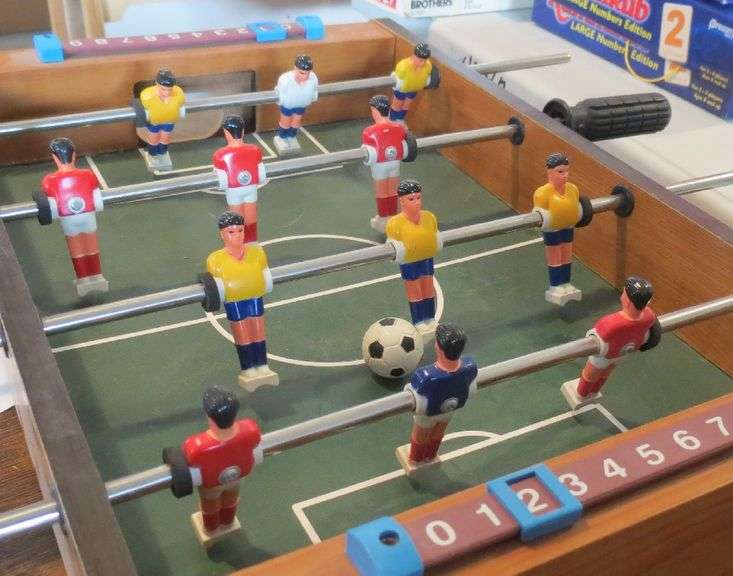 MINI FOOSBALL TABLETOP GAME, 12X20, WITH EXTRA BALLS. 3D SCULPTURE PUZZLE OF MOUNT RUSHMORE 15