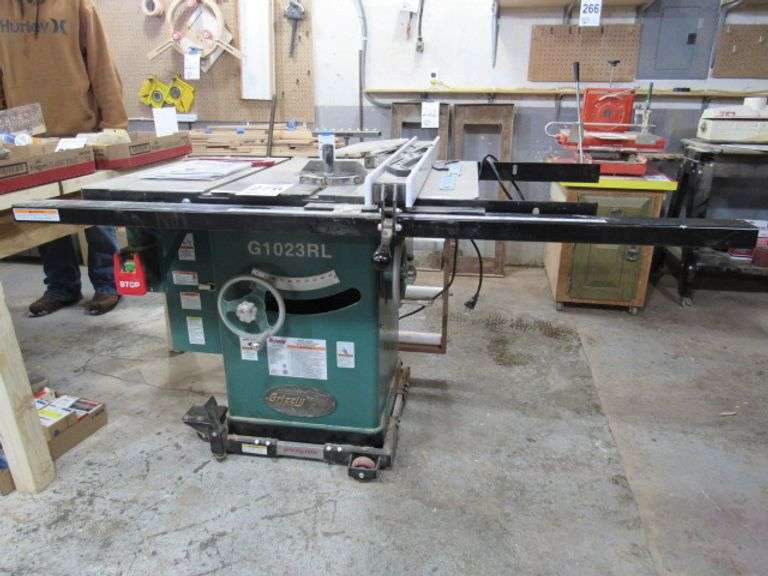 GRIZZLY MODEL G1023RL 10" LEFT TILT TABLE SAW WITH PUSH TOOLS, SHOP FOX