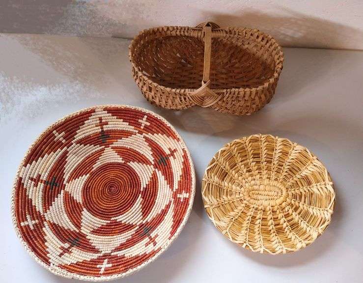 LOT 32 Baskets Pine Needle handwoven flat basket tray (9" x 10", 1