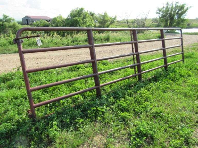 16-6-bar-gate-light-duty-mcpherson-auction-realty