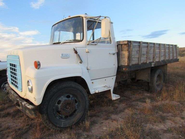1970 FORD F600 SINGLE AXLE DUMP BED TRUCK GAS ENGINE STEEL 8'X15' BED