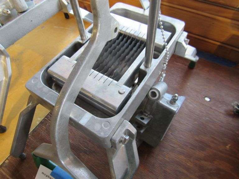 POTATOE & VEGETABLE SLICER / PRESS McPherson Auction & Realty