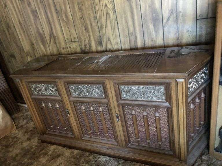 Magnavox Console Stereo (Prototype) Metzger Property Services LLC