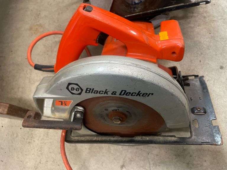 Black and decker circular saw Metzger Property Services LLC