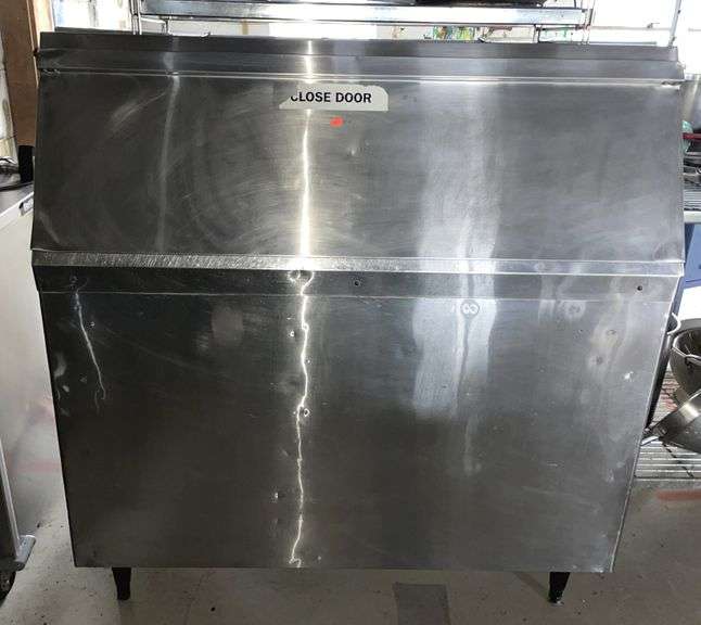 Commercial Icemaker Bin, 48in Metzger Property Services LLC