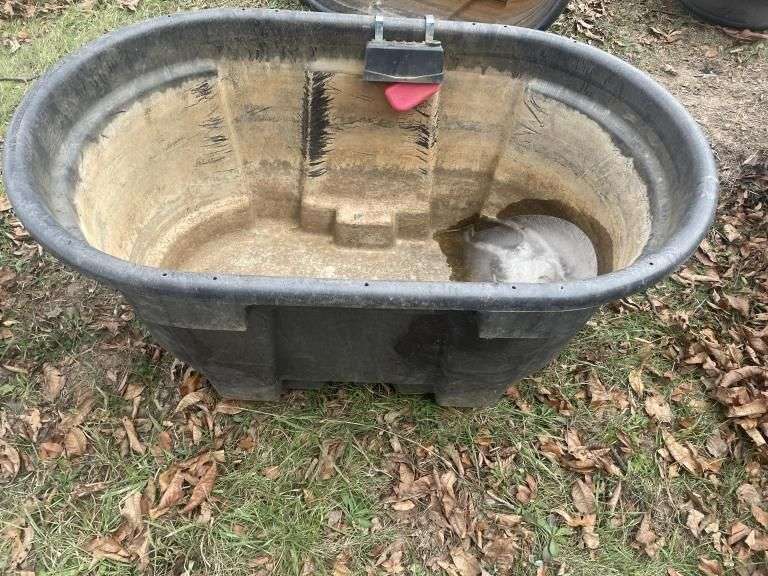 100 Gallon Poly Stock Tank With Float Metzger Property Services LLC