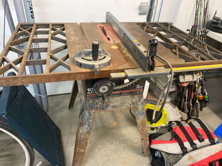 Craftsman 10in belt drive table saw Metzger Property Services LLC
