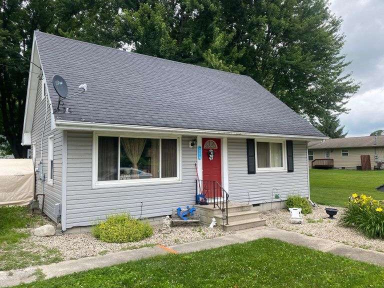 3 BEDROOM, 1 BATH HOME SELLING VIA ONLINE AUCTION!