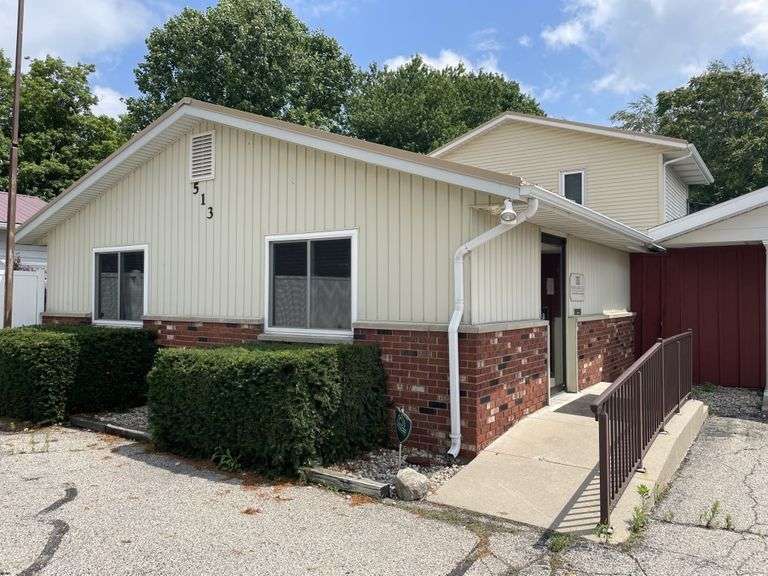COMMERCIAL BUILDING SELLING VIA ONLINE AUCTION!