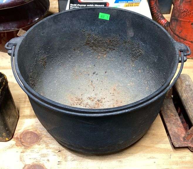 Erie Cast Iron Footed Kettle Metzger Property Services LLC