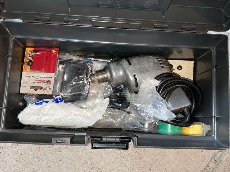 Maxi Blaster Heater, Rubbermaid Tool box with contents Metzger