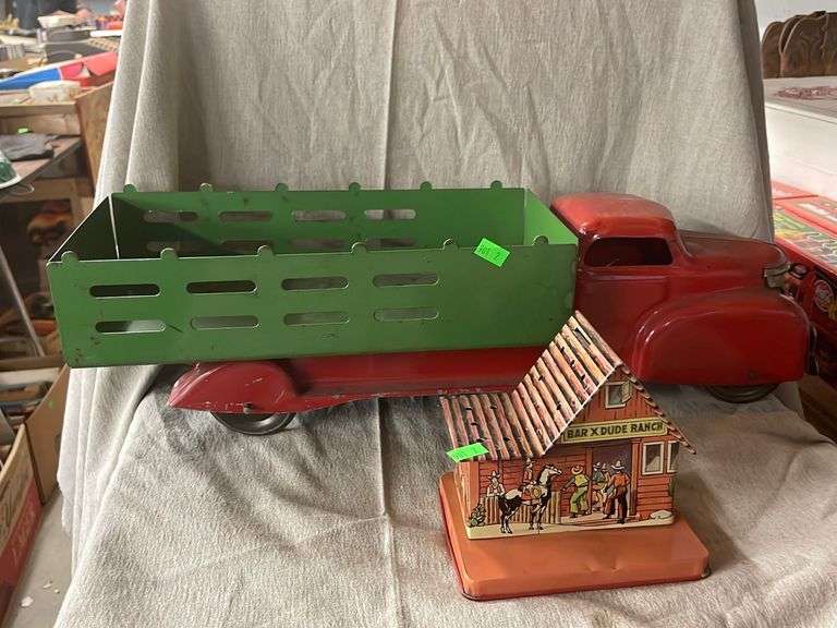Metal coin bank & metal toy truck 20" Metzger Property Services LLC