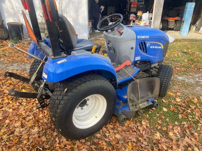2012 New Holland Boomer 20 Utility Tractor, Diesel, 3PT., 190 Hrs