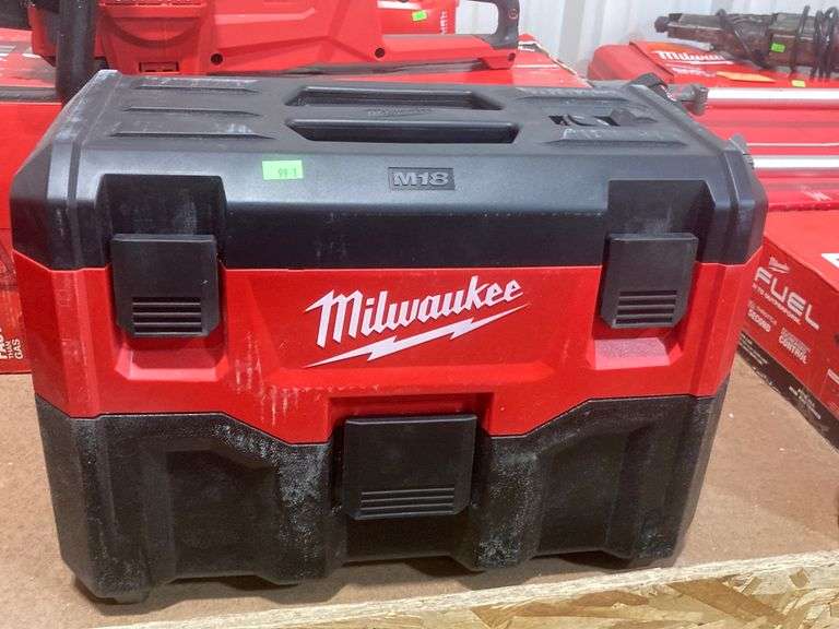 Milwaukee M18 2 Gallon Wet/Dry Vacuum Tool Only Metzger Property