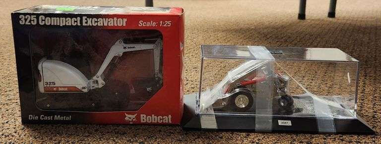325 compact excavator scale 1.25 and bobcat loader m200 collectors ...