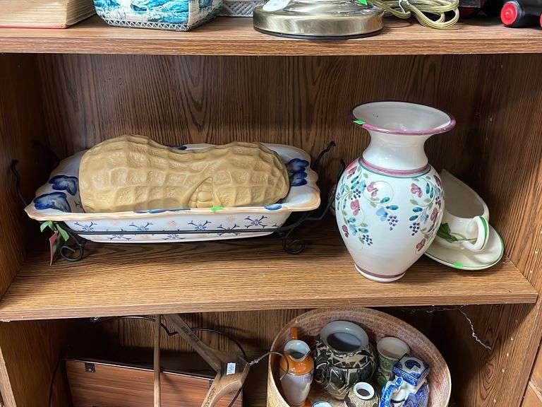 Vase, peanut coin bank, gravy boat, decorative dish Metzger Property