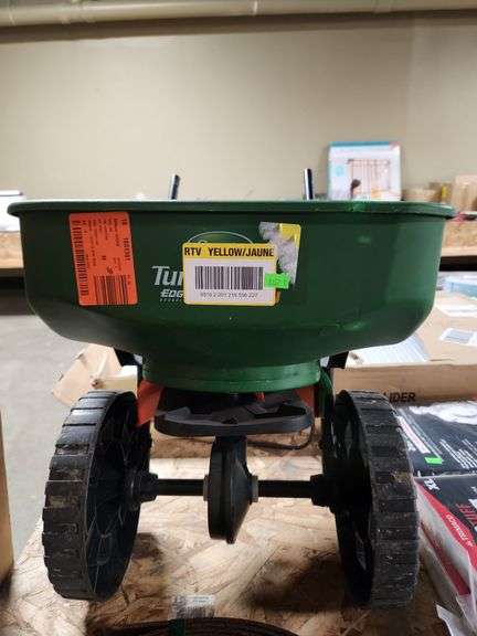Scotts Turf Builder EdgeGuard Mini, 5,000 sq. ft. Broadcast Spreader ...