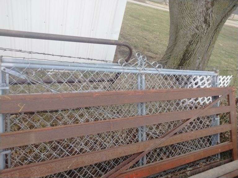 2 7’ chain link panels Metzger Property Services LLC