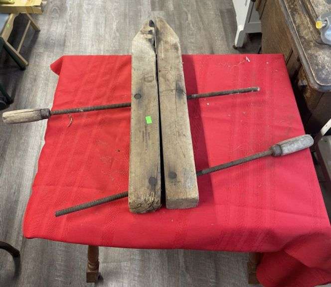 Large Adjustable Wood Clamp 24” Long Metzger Property