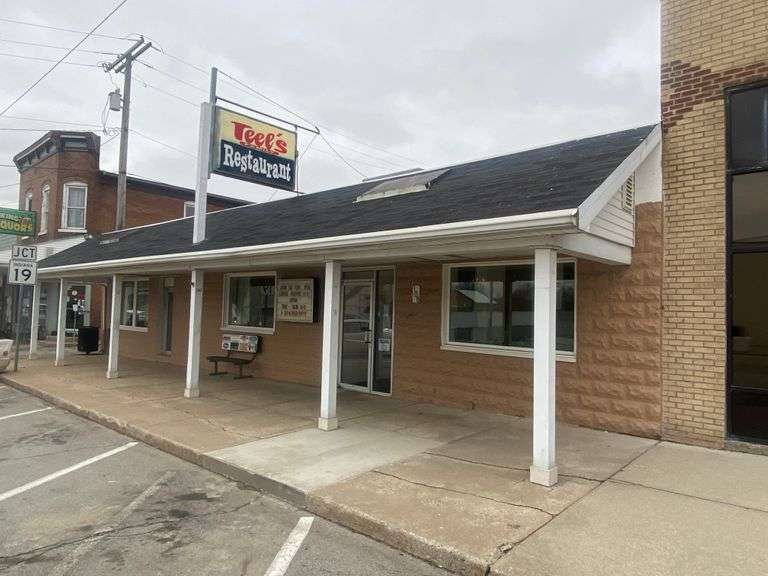 3.24.22 RETIREMENT AUCTION! TURNKEY RESTAURANT IN DOWNTOWN MENTONE, IN