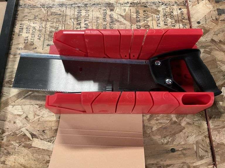 Craftsman clamping miter box with saw, 12 in. Metzger Property