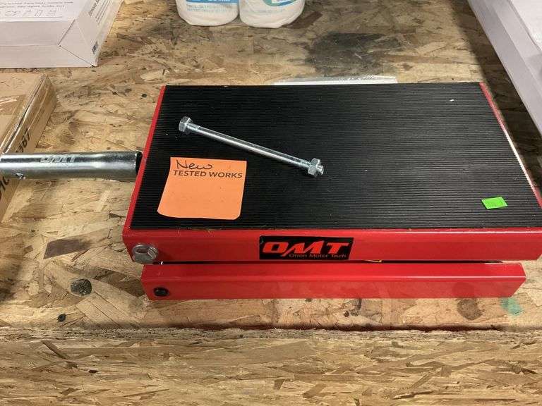 Orion Motor Tech 1000 lbs. mini motorcycle lift Metzger Property