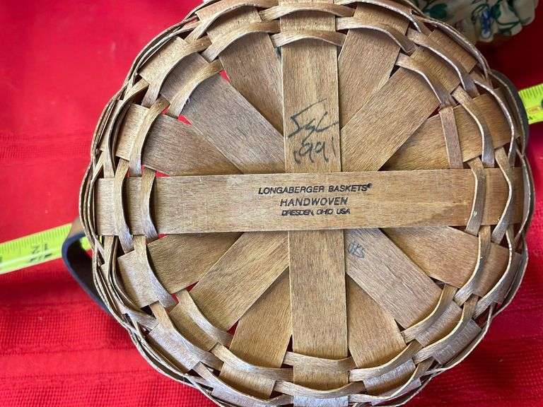 Longaberger Wall Hanging Basket with liner, Longaberger 7" Basket