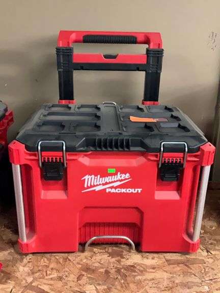 Milwaukee packout rolling box Clearance