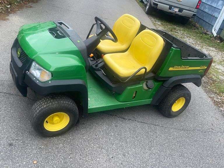 John Deere Gator CX, runs,1909 hrs., gas engine, Dump bed, may need a