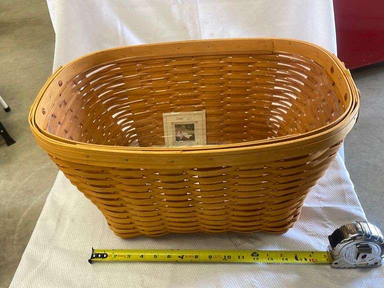 Longaberger laundry basket with plastic liner and liner Metzger