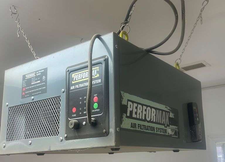 Performax Air Filtration system model 2403783, with remote and manual