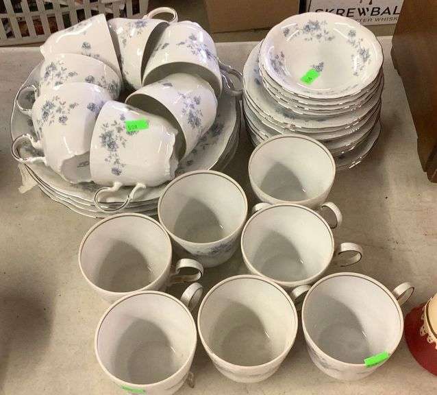 Johann Haviland china set Metzger Property Services LLC