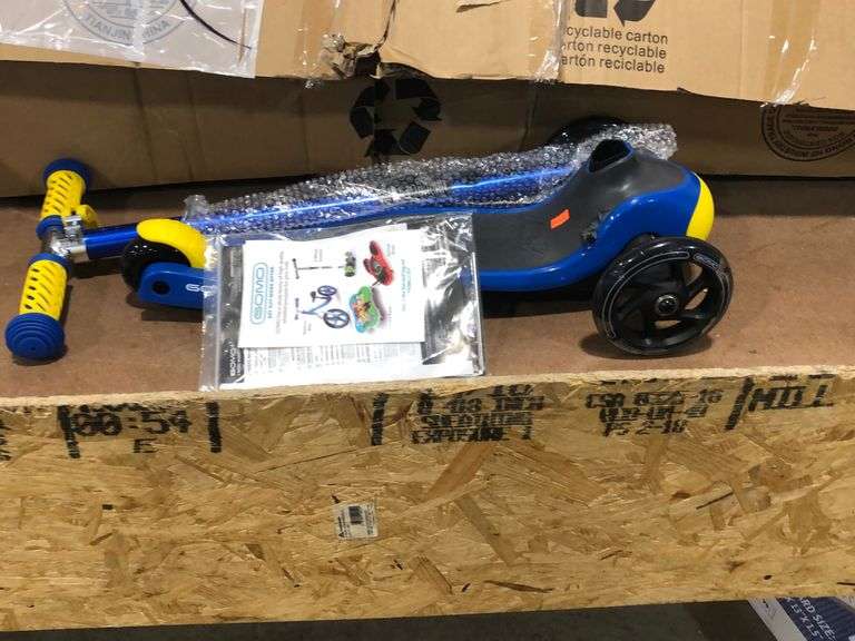 Gomo 3 wheel scooter Metzger Property Services LLC