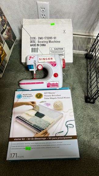 Singer change stitch sewing machine, Martha Stewart DIY Weaver, starter