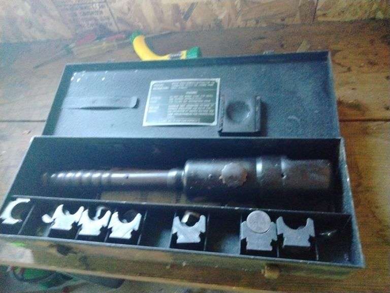 Hydraulic splicer Metzger Property Services LLC