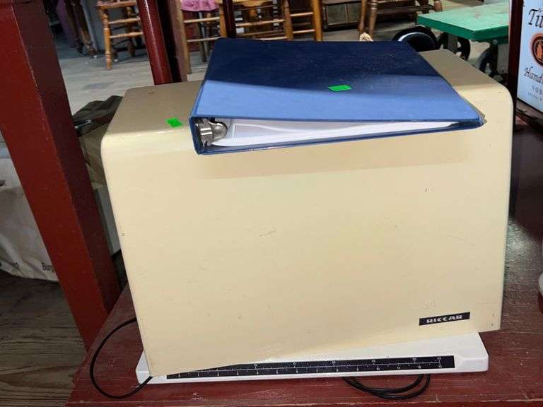 Riccar 9900 Electronic Super Stretch Sewing Machine with carry case