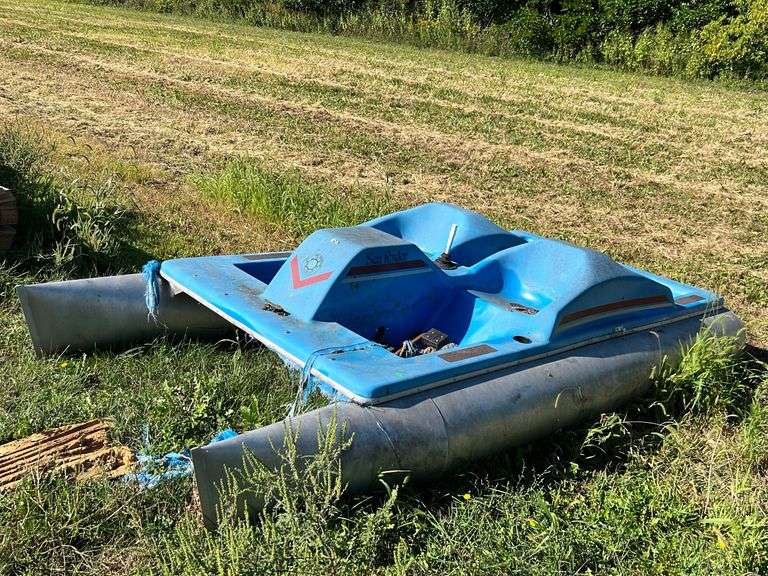 Sea Ryder 4 Person pontoon paddle boat Metzger Property Services LLC